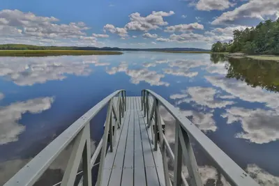 Image de Cabine Bayfront avec vues incroyables et quai partagé - idéal pour la chasse et la pêche!