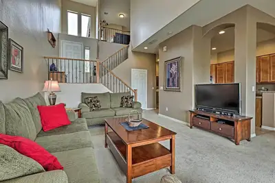 Image de Gold Canyon Townhouse sur terrain de golf w / Vues Mtn!