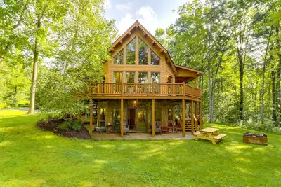 Image de Belle cabane dans le bois avec salle de bain privée et salle de jeux, près du ski