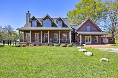 Image de Pine Mountain Valley House w \/ Pool sur 25 acres!