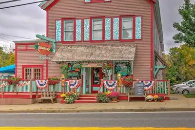 Image de Centre-ville de Tannersville Apt - 3 Mi à Hunter Mtn