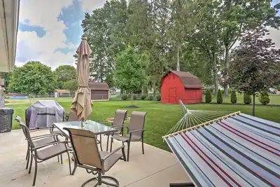 Image de Lake Erie Apt w / Fire Pit - 30 km de Cedar Point!