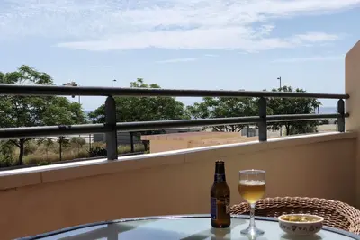 Image de Bel appartement en bord de mer en face de la plage