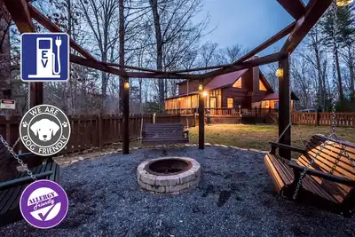 🌲Montagne Hideaway Cabin 📶WiFi, 🐶 friendly, 💦 Spa, Cheminée, Cour, 🔥 fosse