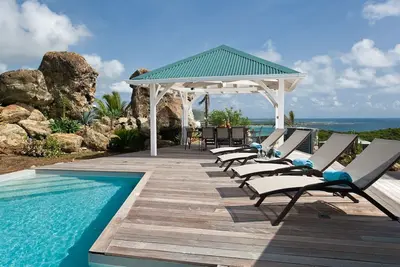 Image de Magnifique villa avec vue imprenable et piscine privée proche des plages