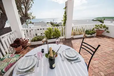 Image de Cottage avec vue sur la mer