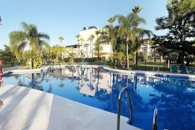 Image de Appartement de luxe de 2 chambres pouvant accueillir 6 (8) idéal pour des vacances à la plage et au golf
