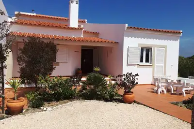 Image de Une spacieuse villa privée, pour votre plaisir avec une piscine chauffée sécurisée