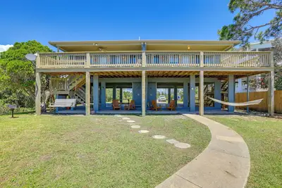 Image de 2br Cedar Key Duplex House w \/ Dock & Ocean Views