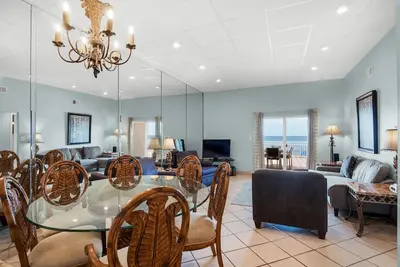 Image de Condo Sans Souci Golfe-1er étage! 6 personnes. Wifi gratuit. Piscine.