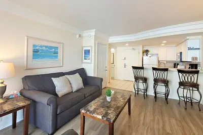 Image de Spacieux-Propre, Famille / Enfants bienvenus Suite au 8ème étage au bord de l'océan Daytona Bch Resort-Wifi-Hbo Gratuit!