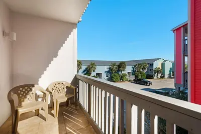 Image de 2 chambres Gulfside Villas sur le condo du Golfe avec laveuse / sécheuse. Wifi gratuit. bassin
