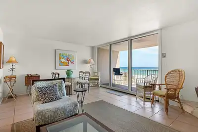 Image de Gulf Front 2 chambres / 2. 5 salles de bains Townhouse! Wifi gratuit! Piscine.