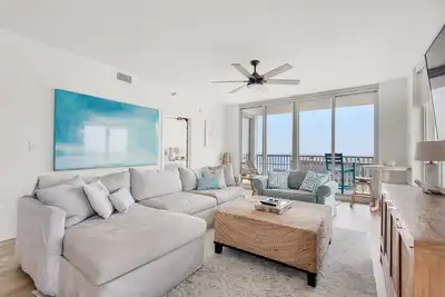 Image de 6ème étage condo 3chambres / 3bath à Emerald Dolphin. Piscine. Wifi gratuit