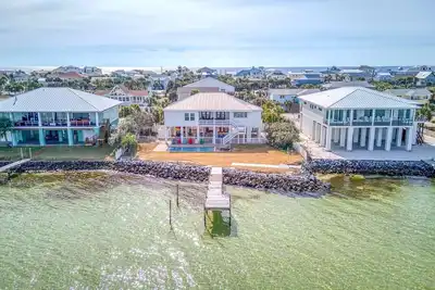 Image de Pêche, pêche au crabe, navigation de plaisance, kayak. Sound Front Home avec une jetée!