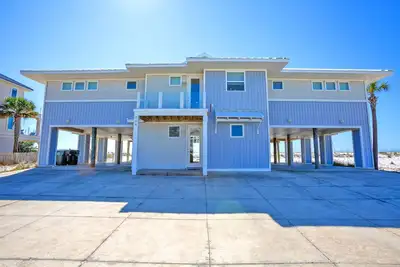 Image de Organisez un événement ou une réunion de famille nombreuse dans cette maison relaxante du golfe!