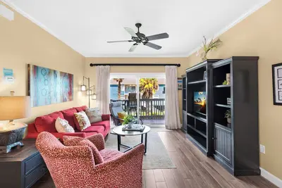 Image de Villas sur le golfe du J7. Disponible pour 3 séjours pendant l'été! ! ! Gulfside!