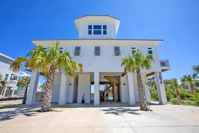 Image de Incroyable Gulf Front, spacieuse maison familiale avec piscine privée.