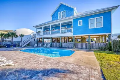 Image de Incroyable Gulf View Home W / Pool-Sleeps 30 personnes! Amenez toute la famille!