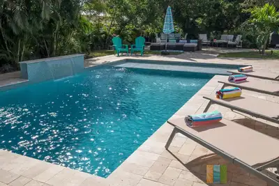Image de Dual Master Suites! Pool Home - 1 km de l'Atlantique! - Promotions D'Ete