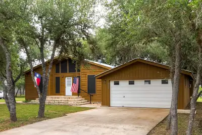 Image de 3br House on Canyon Lake w / Private Gazebo!