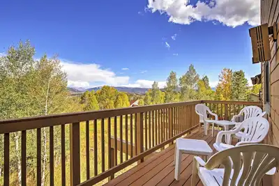 Image de Silverthorne Home w \/ Deck Views - À proximité des stations de ski!