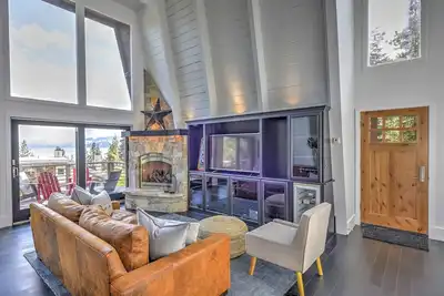Image de Maison de Tahoe City rénovée à Dollar Point w / Deck!