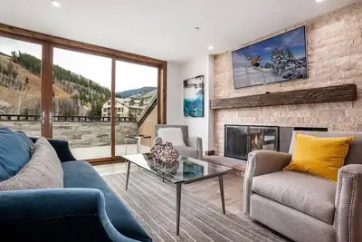 Image de Vues panoramiques au 5e étage, condo Beaver Creek Lodge, nouvellement modernisé, pratique pour les remontées mécaniques et le village!