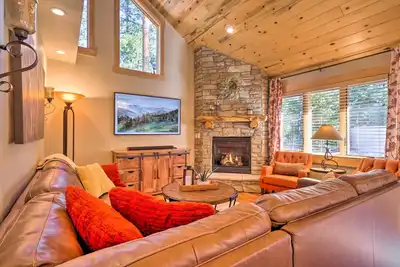Image de Cabine de luxe 4br avec 2 King Masters sur la route de la navette