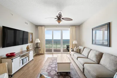 Image de Windemere 807-Vue sur la plage depuis la terrasse avec un intérieur luxueux!