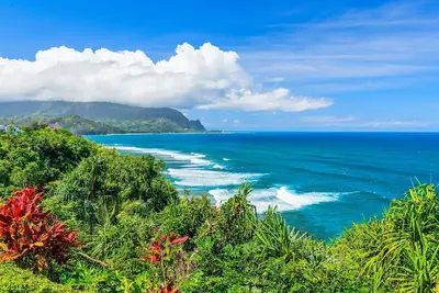 Image de Vous obtenez tout! Vues sur l'océan, la montagne et le coucher du soleil et chemin menant à la plage Hideaways