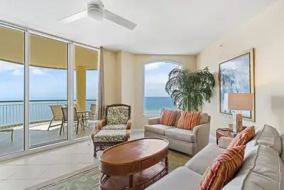 Image de Beach Colony East 9c- Unité en front de mer avec grande terrasse et vue imprenable!
