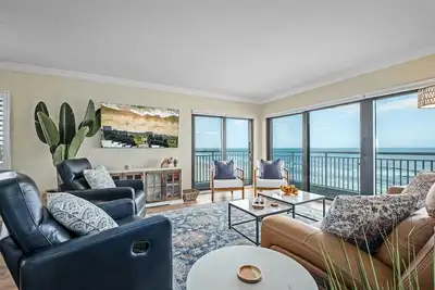 Image de Blue Water, 3\/2 8 couchages, vue sur le coin au 5ème étage en bord de mer, plage sans lecteur
