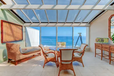 Image de Oceanfront Penthouse