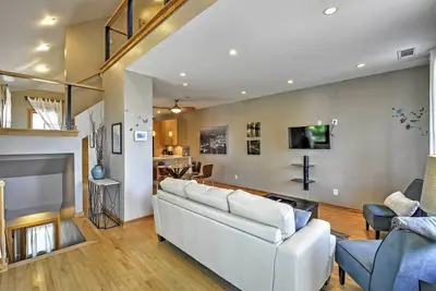 Image de Modern Atlanta Loft Above Bakery Ă Cabbagetown!