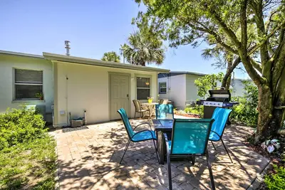 Image de Nouveau Smyrna Beach Accueil w \/ Fire Pit - Walk to Shore!