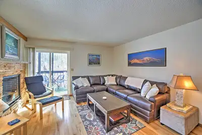 Image de Condo Frisco avec terrasse et bain à remous - Marchez jusqu'à la rue Main!
