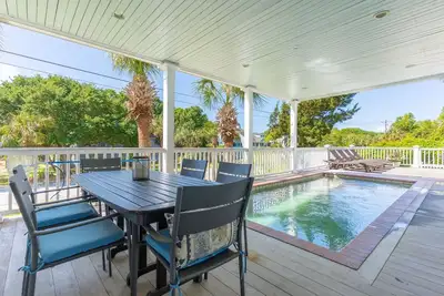 Image de Maison Wild Dunes avec piscine privée, terrasse, ascenseur et Sportscard 2018