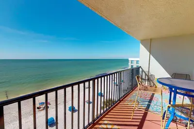 Image de Fantastique Beachfront Lieu. Toutes Mise à jour. Spacieux et confortable.