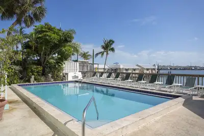 Image de Pelican Landing Bermuda Retreat