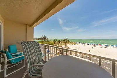 Image de # 209 Beach Place Condos: 1 Br / 1 Ba Ă Madeira Beach, pour 4 personnes
