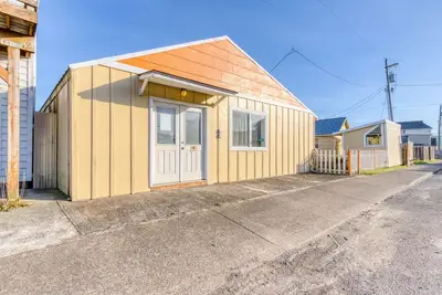 Image de Idéalement situé à la maison w / accès facile à la plage et la ville - 1 chien bienvenu!