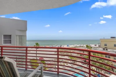 Image de # 303 Crimson Condos: 3 Br / 3 Ba à Madeira Beach, pour 6 personnes