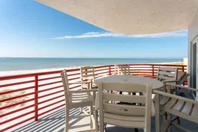 Image de Luxe ultime design - Coin au dernier étage - Balcon privé - Wifi gratuit - Crimson 302