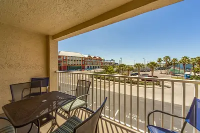 Image de John's Pass rénové et meublé avec goût dans le complexe Beach Front - Wifi gratuit