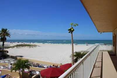 Image de # 223 Surf Song Resort: Phase 2 Br / 2 Ba i �� Madeira Beach, pour 4 personnes