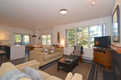 Image de Famille taille Townhome! Belles vues sur la montagne