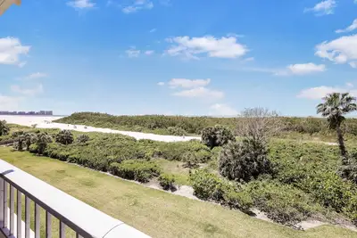 Image de Condo en bord de mer avec piscine chauffée et balcon panoramique avec vue imprenable