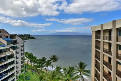 Image de Valley Isle Resort - Penthouse avec vue sur l'océan - beaucoup d'observation des baleines! Deux lits / deux ba