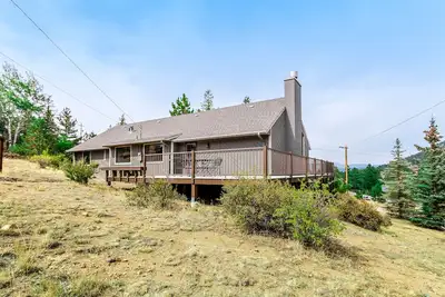 Image de Spacieuse maison de montagne avec terrasse et vues - près du lac!